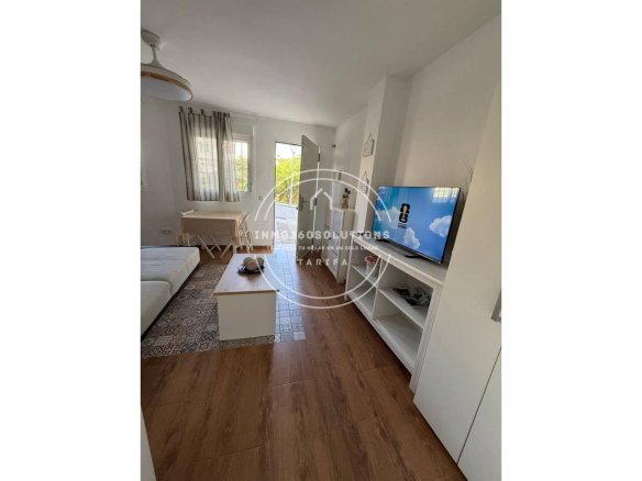 Apartamento reformado y acogedor para temporada escolar 2026/2027
