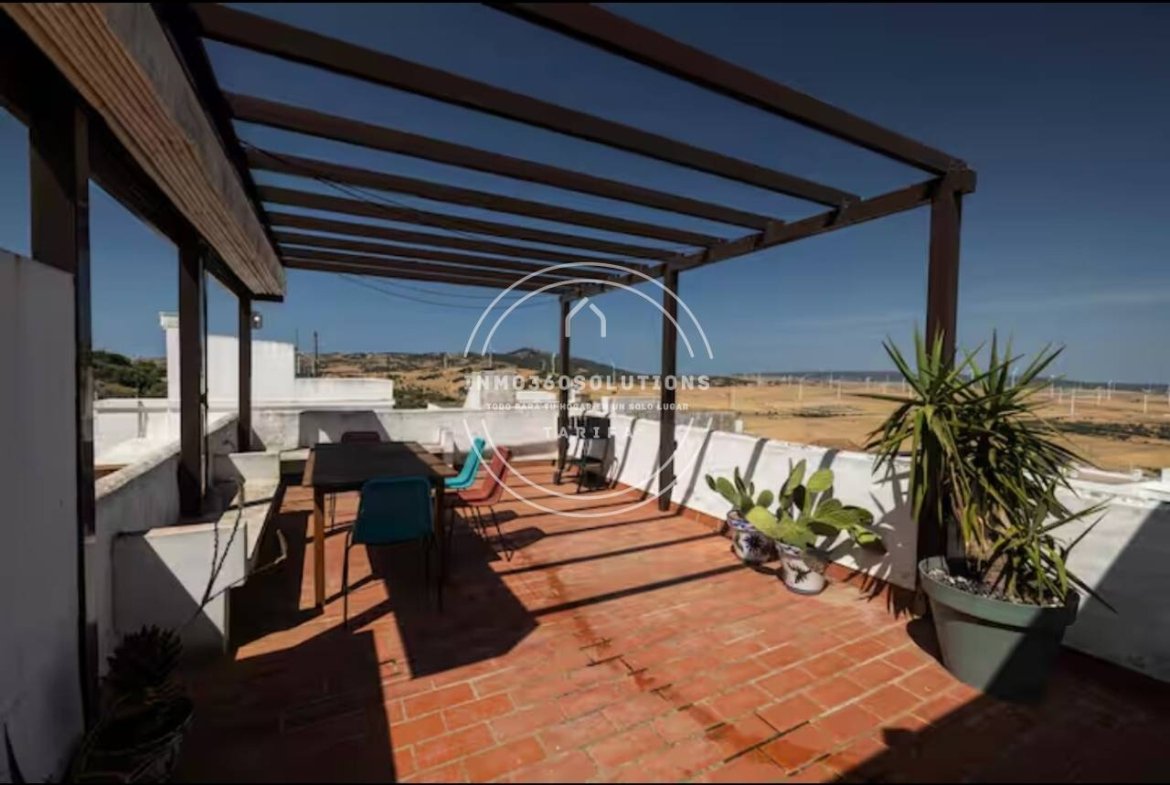 Casa independiente en Facinas con magníficas vistas
